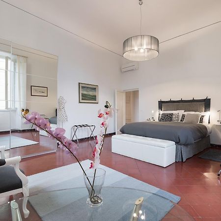 Old Bridge: Historical And Chic Apartment Florence Exterior photo